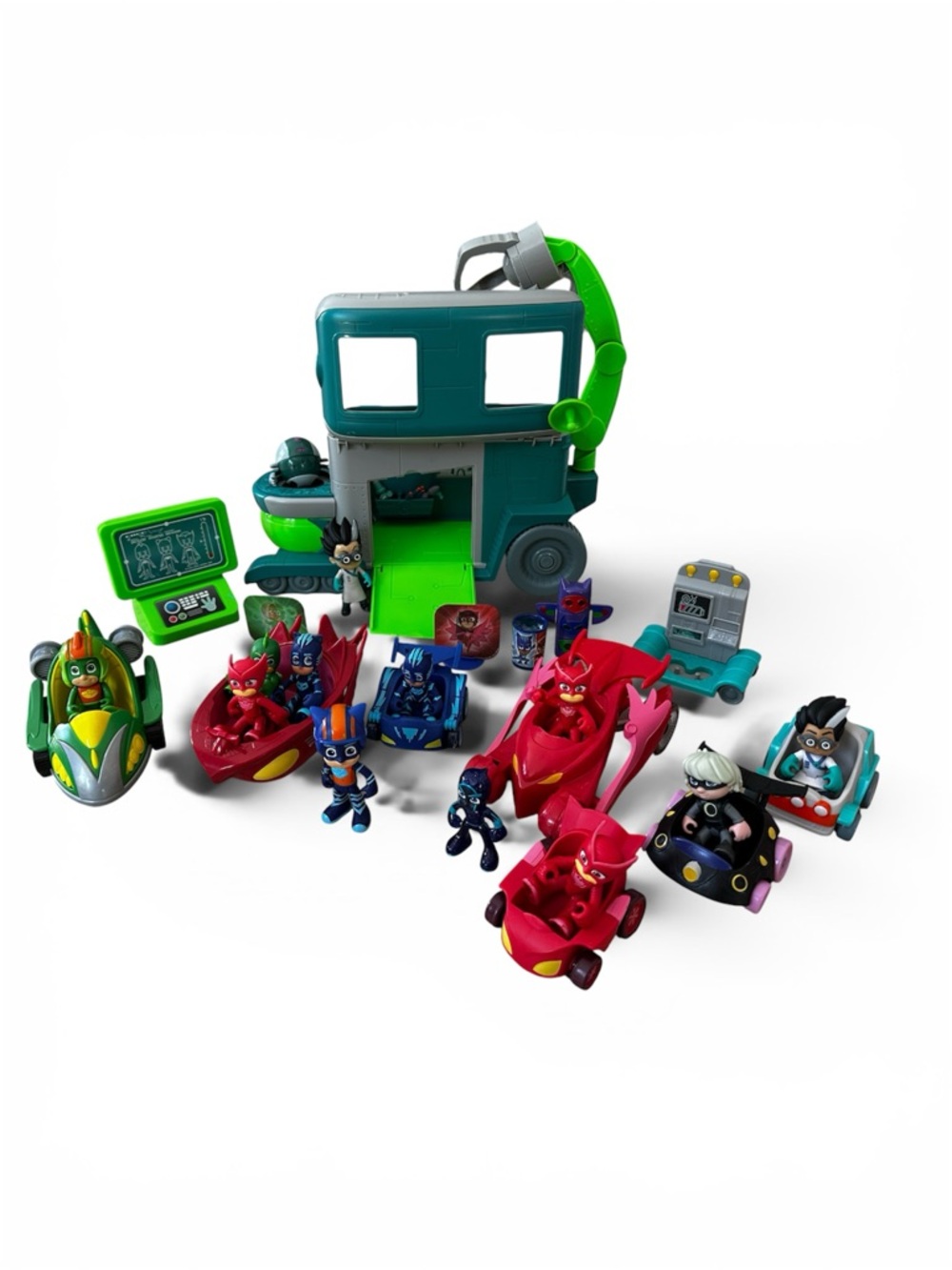 PJ Masks Romeo’s Lab and Vehicle Playset with Action Figures - Teal & Green